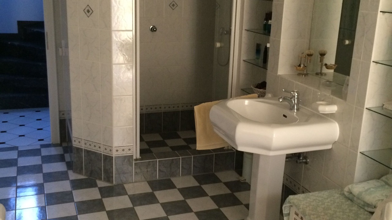 Photo of Bathroom in Kall