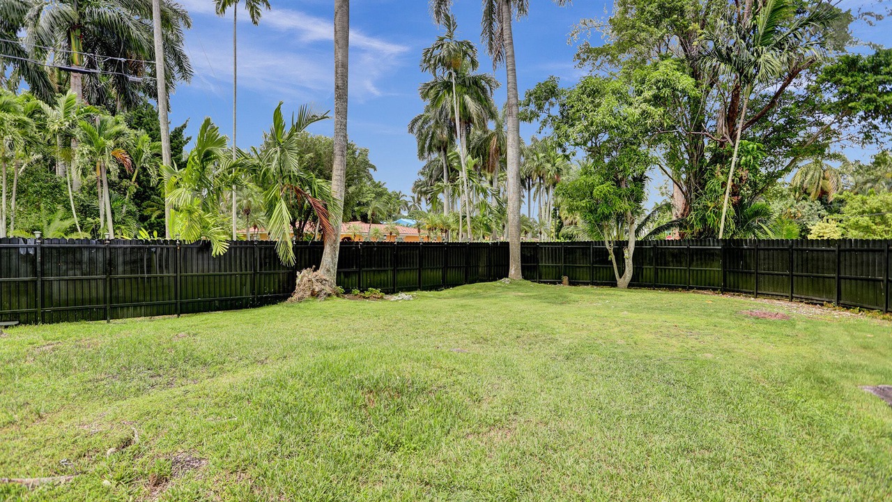 Photo of Outdoor in Golden Glades