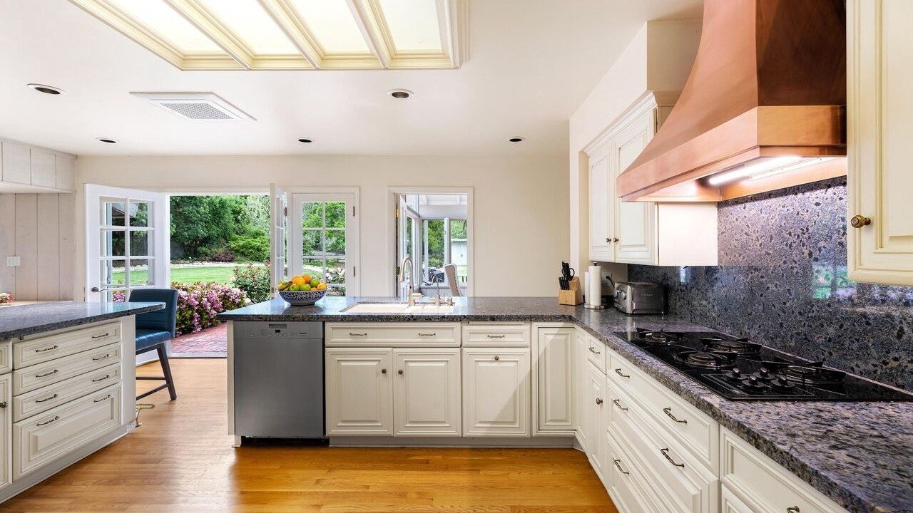 Photo of Kitchen in Hope Ranch