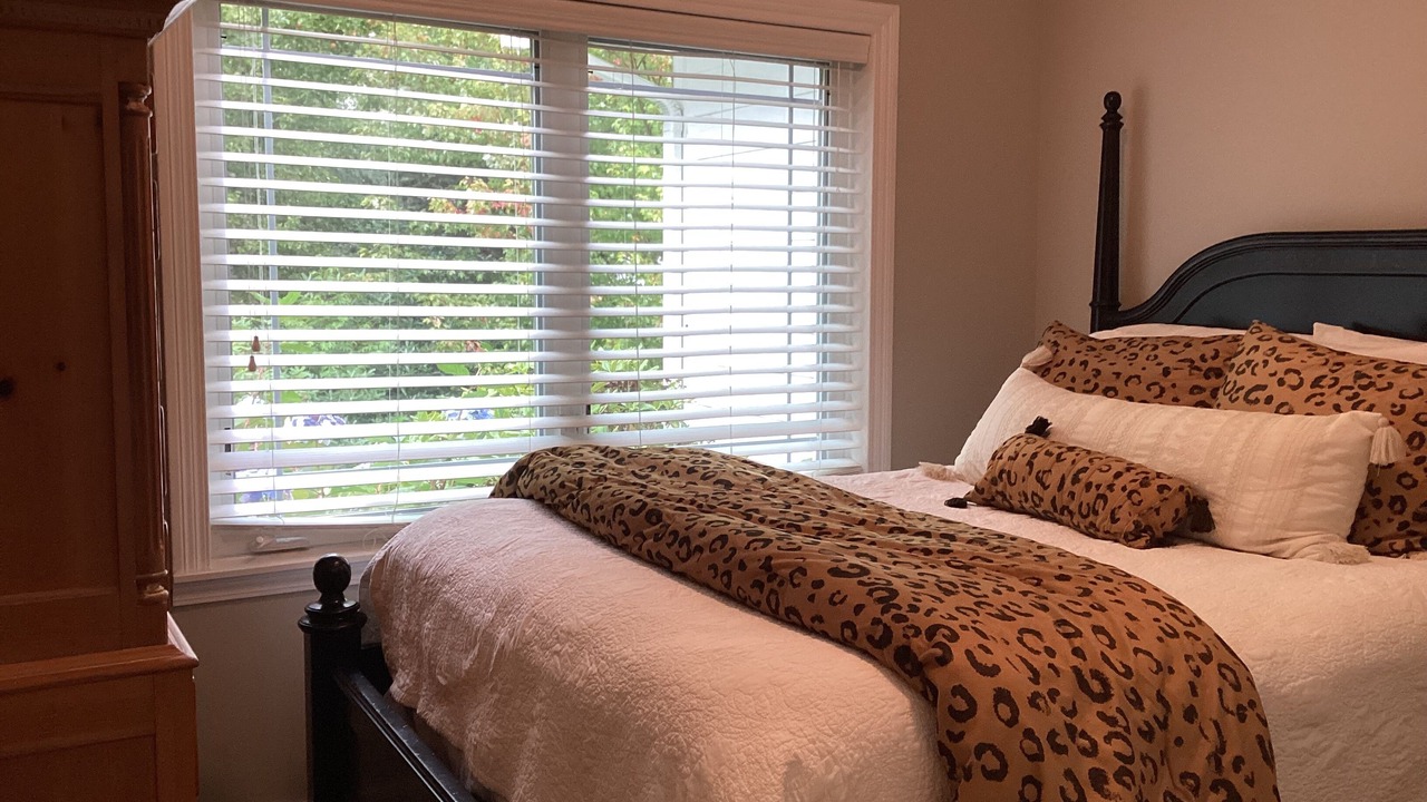 Photo of Bedroom in Hansville
