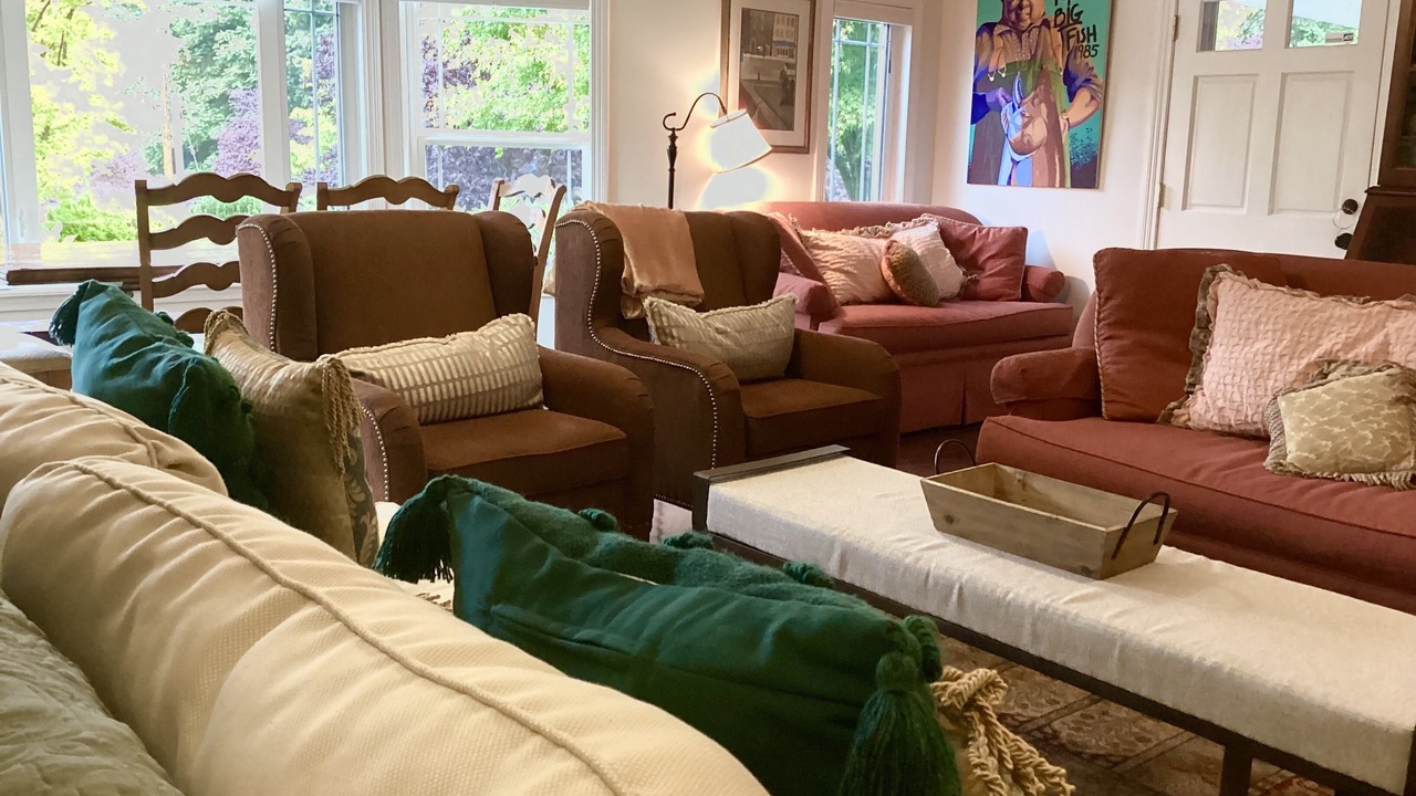 Photo of Livingroom in Hansville