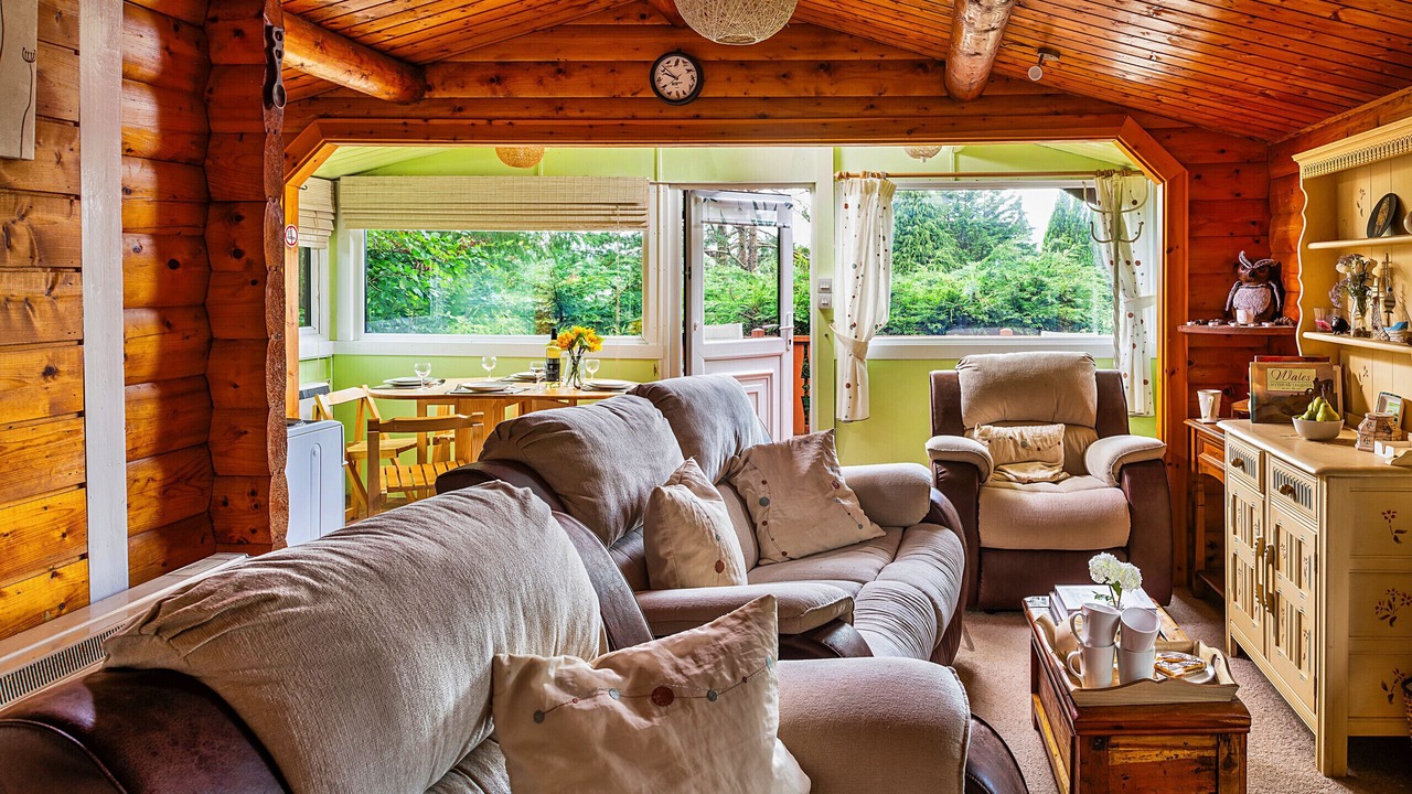 Photo of Livingroom in Bronaber