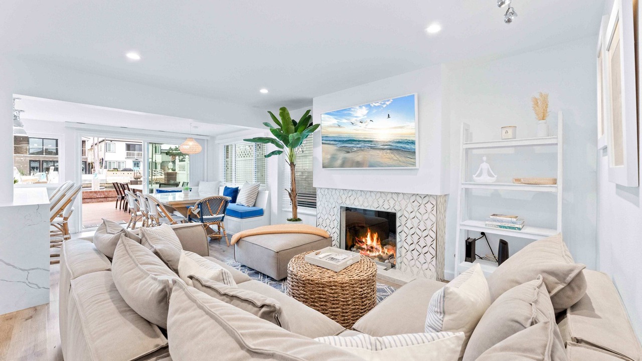 Photo of Livingroom in West Newport