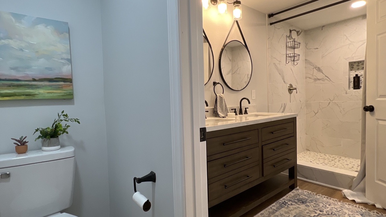 Photo of Bathroom in Dunean