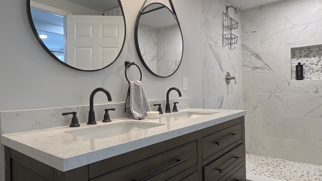 Photo of Bathroom in Dunean