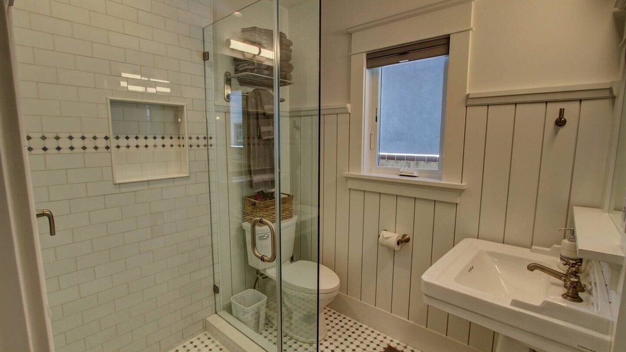 Photo of Bathroom in Newport Beach