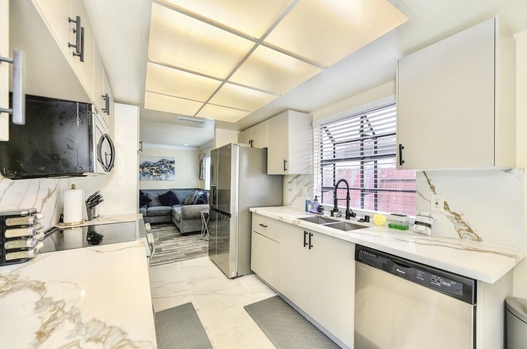 Photo of Kitchen in Southwestern Sacramento