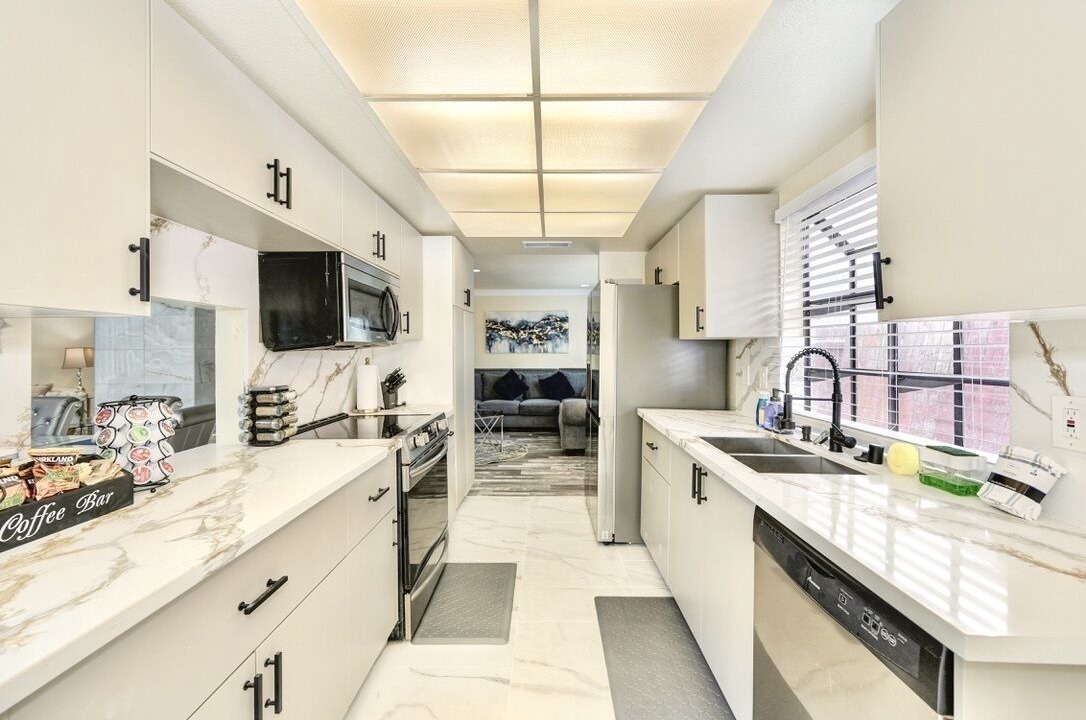 Photo of Kitchen in Southwestern Sacramento