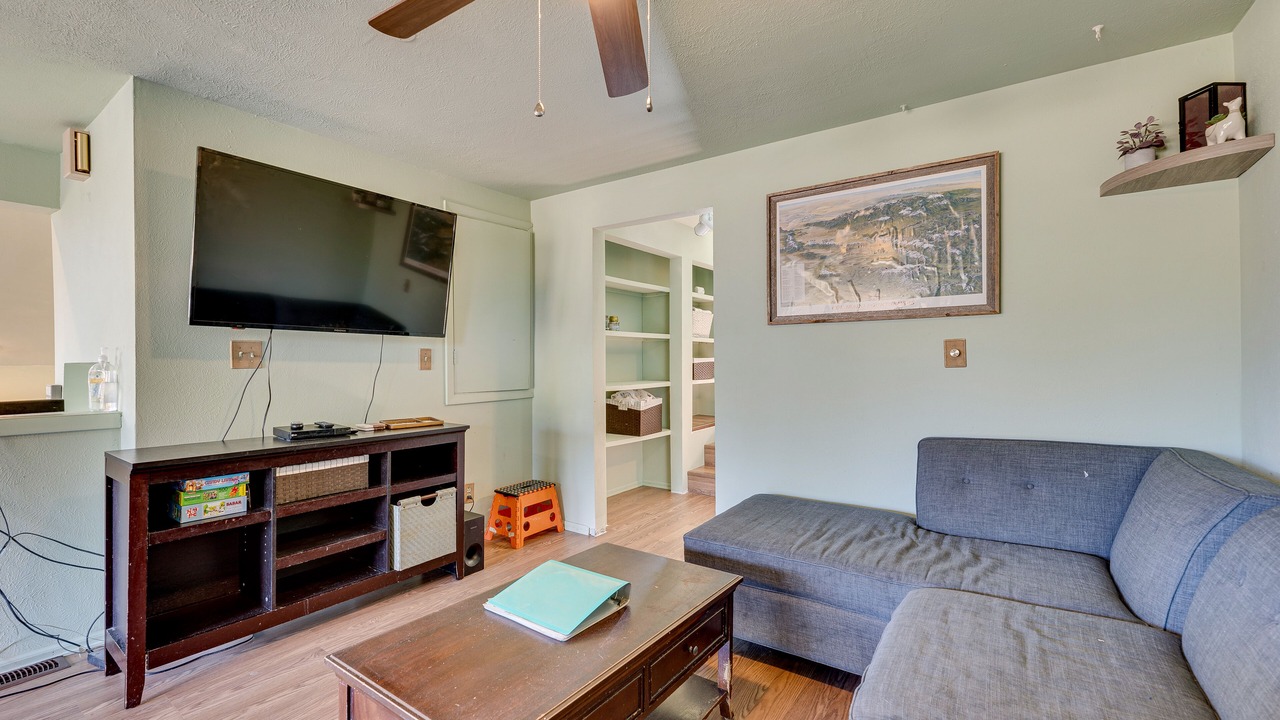 Photo of Livingroom in Coal Creek Canyon