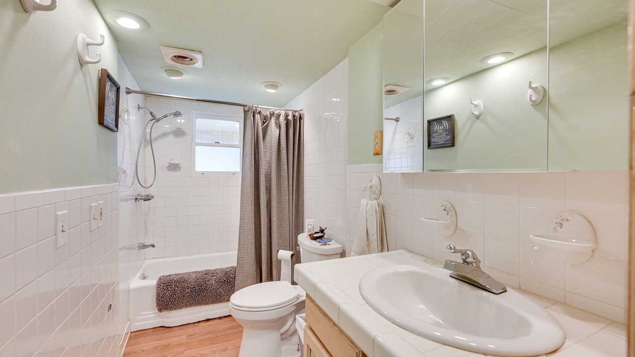 Photo of Bathroom in Coal Creek Canyon