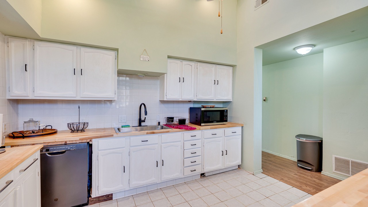 Photo of Kitchen in Coal Creek Canyon