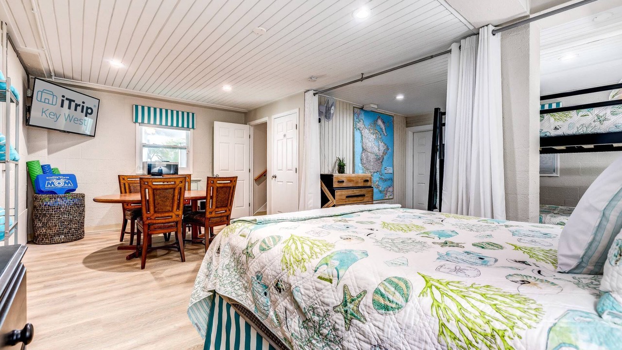 Photo of Bedroom in Sugarloaf Key