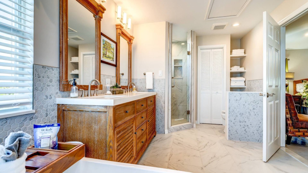 Photo of Bathroom in Sugarloaf Key