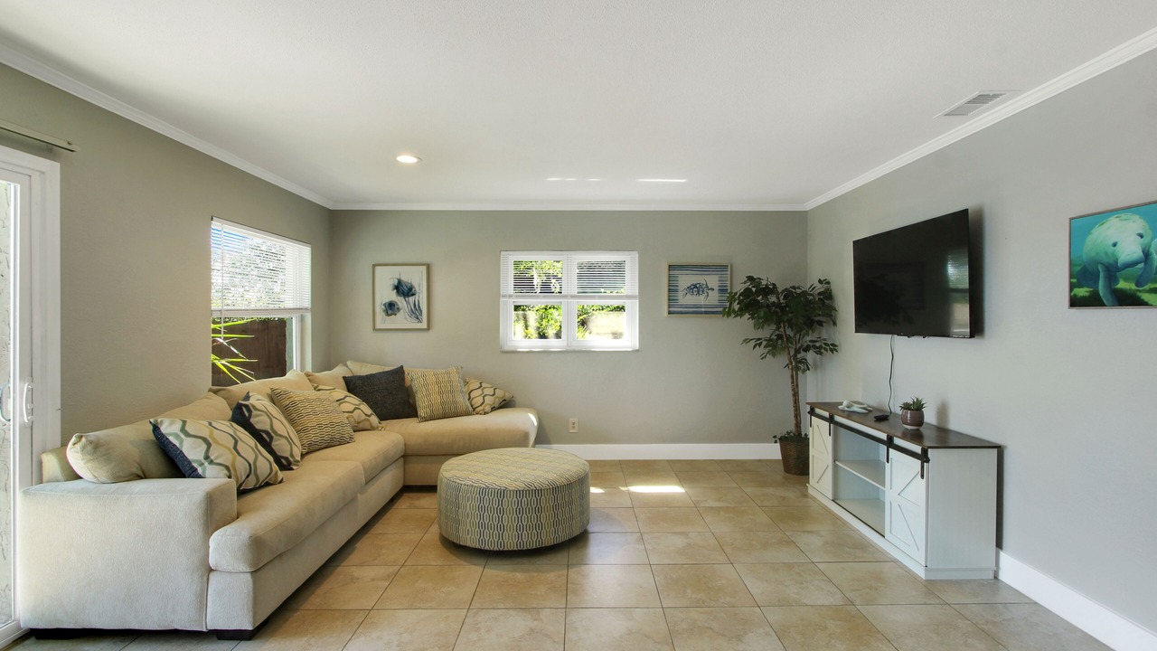 Photo of Livingroom in Fort King District