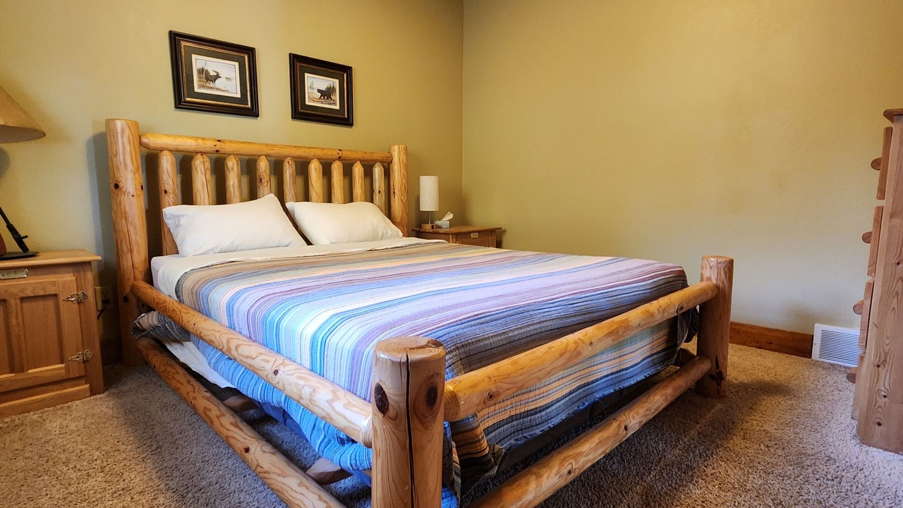 Photo of Bedroom in Eagle River