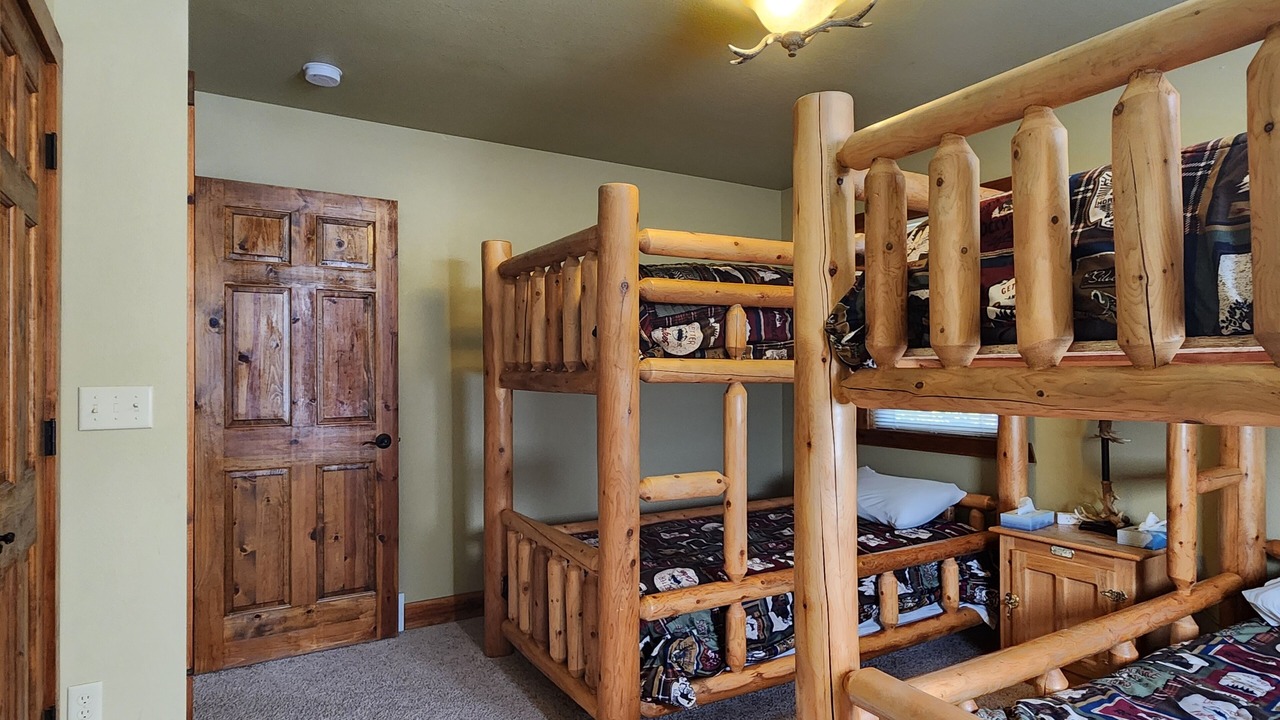 Photo of Bedroom in Eagle River