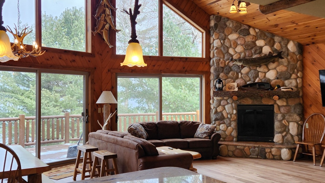 Photo of Livingroom in Eagle River