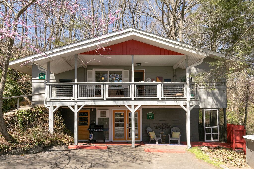 Photo of Outdoor in East End - Valley Street