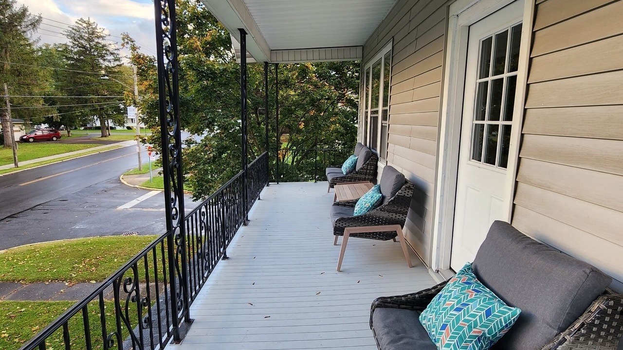 Photo of Patio Balcony in Utica