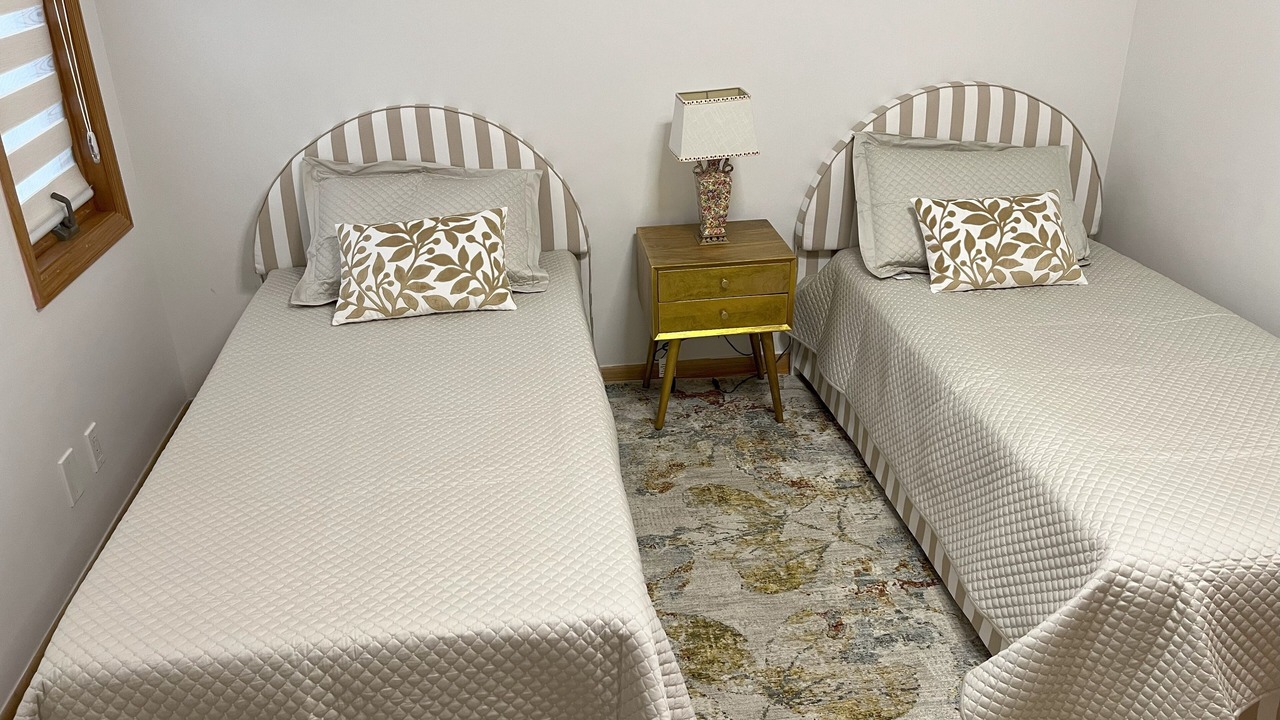 Photo of Bedroom in Murray Hill
