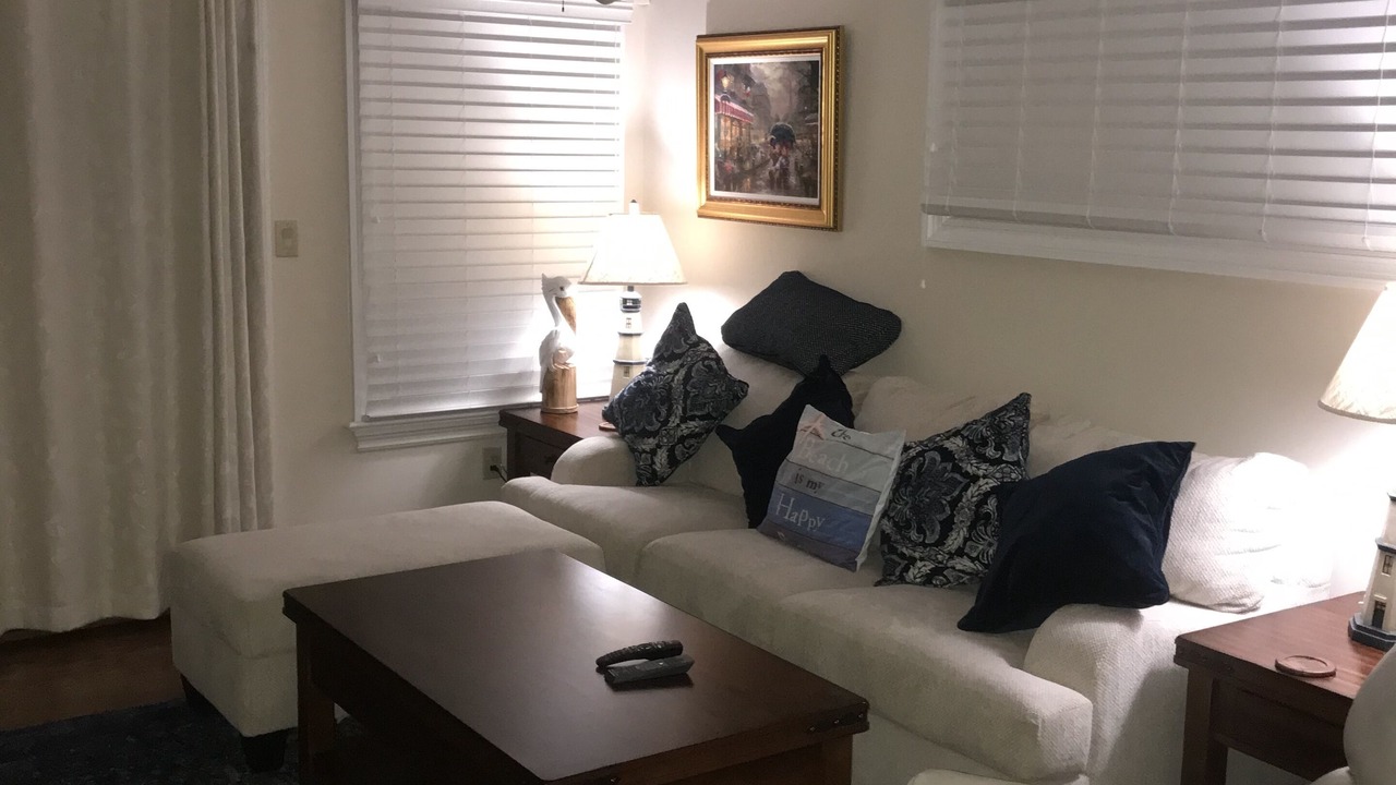 Photo of Livingroom in Margate City