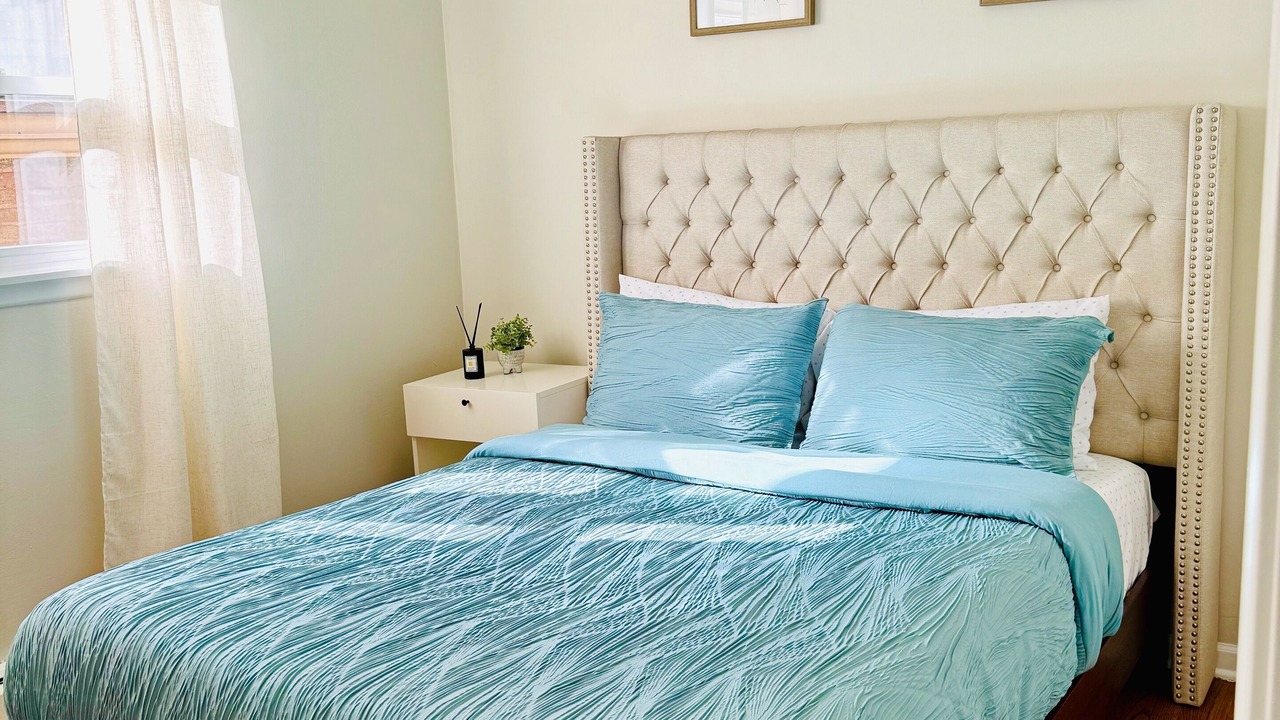 Photo of Bedroom in Forest Park