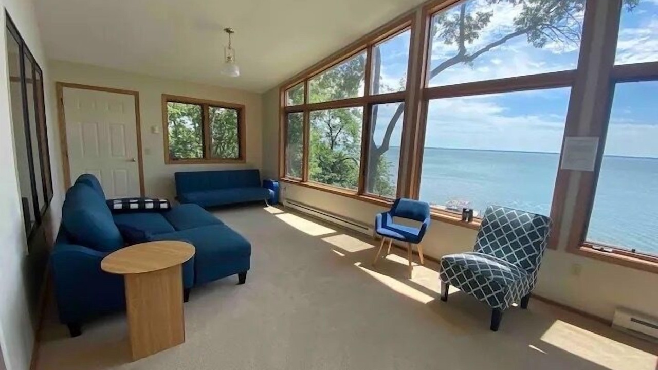 Photo of Livingroom in Battle Lake