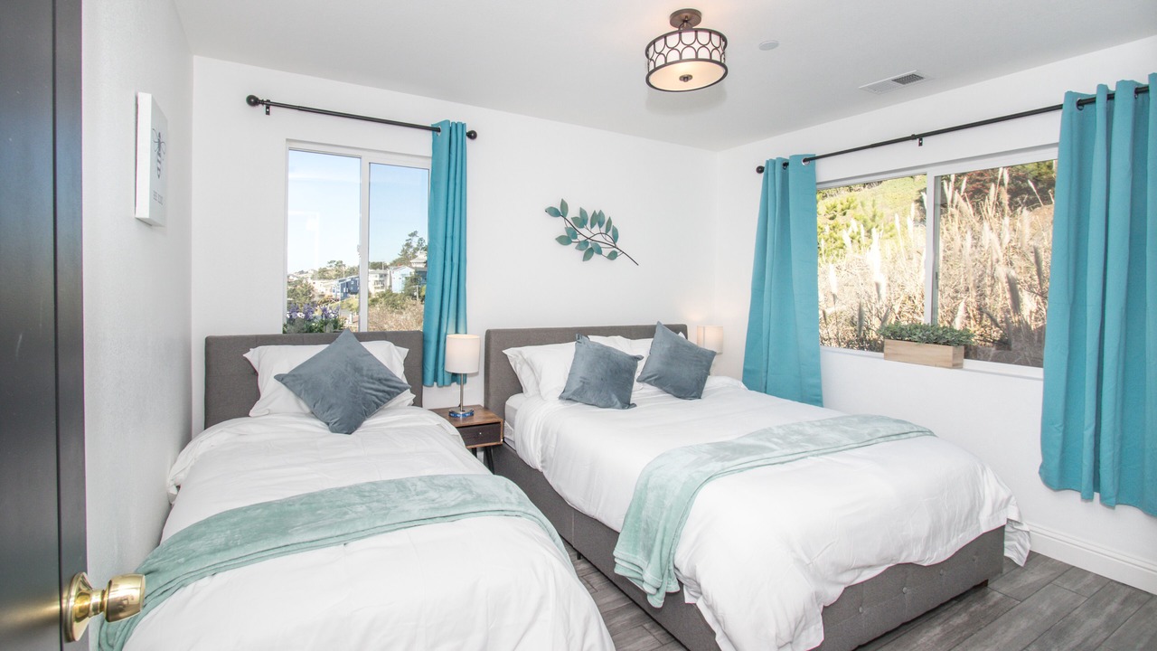 Photo of Bedroom in Pacifica