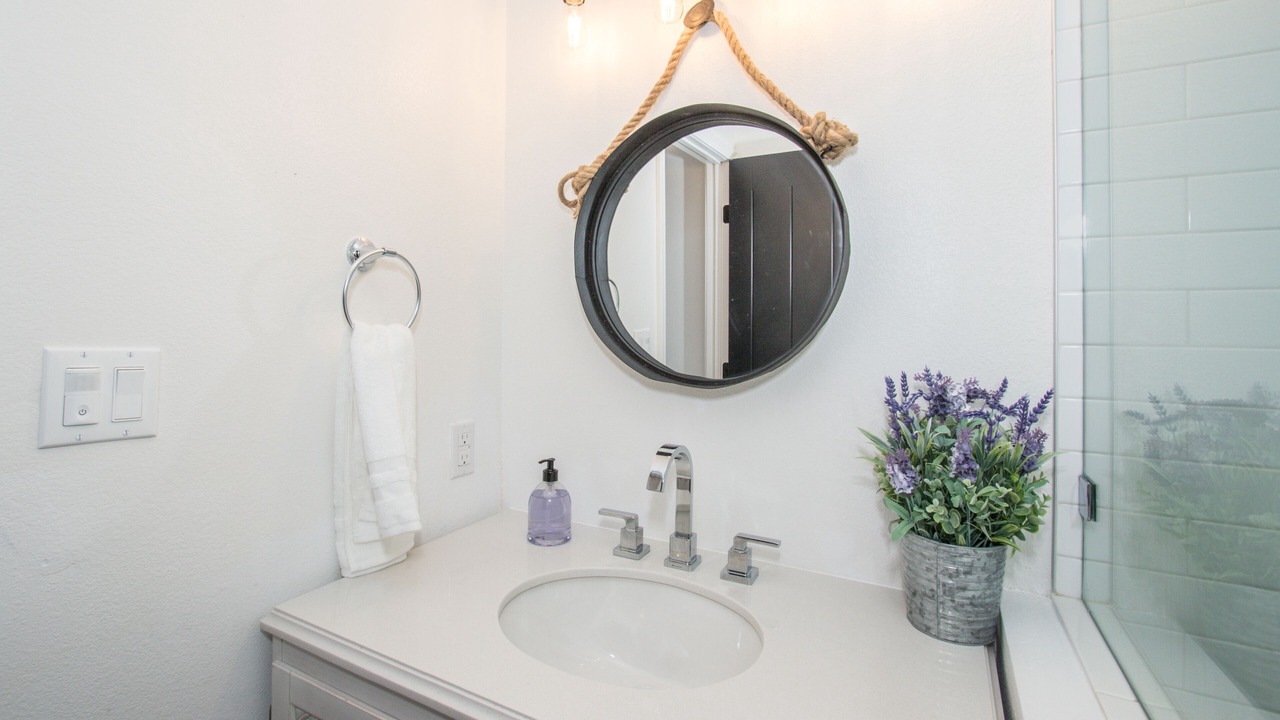 Photo of Bathroom in Pacifica
