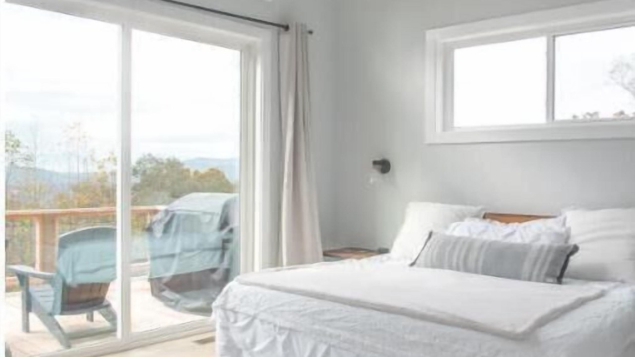 Photo of Bedroom in Woodfin