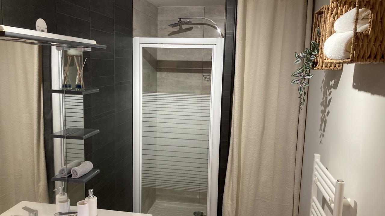 Photo of Bathroom in Le Bourget-du-Lac