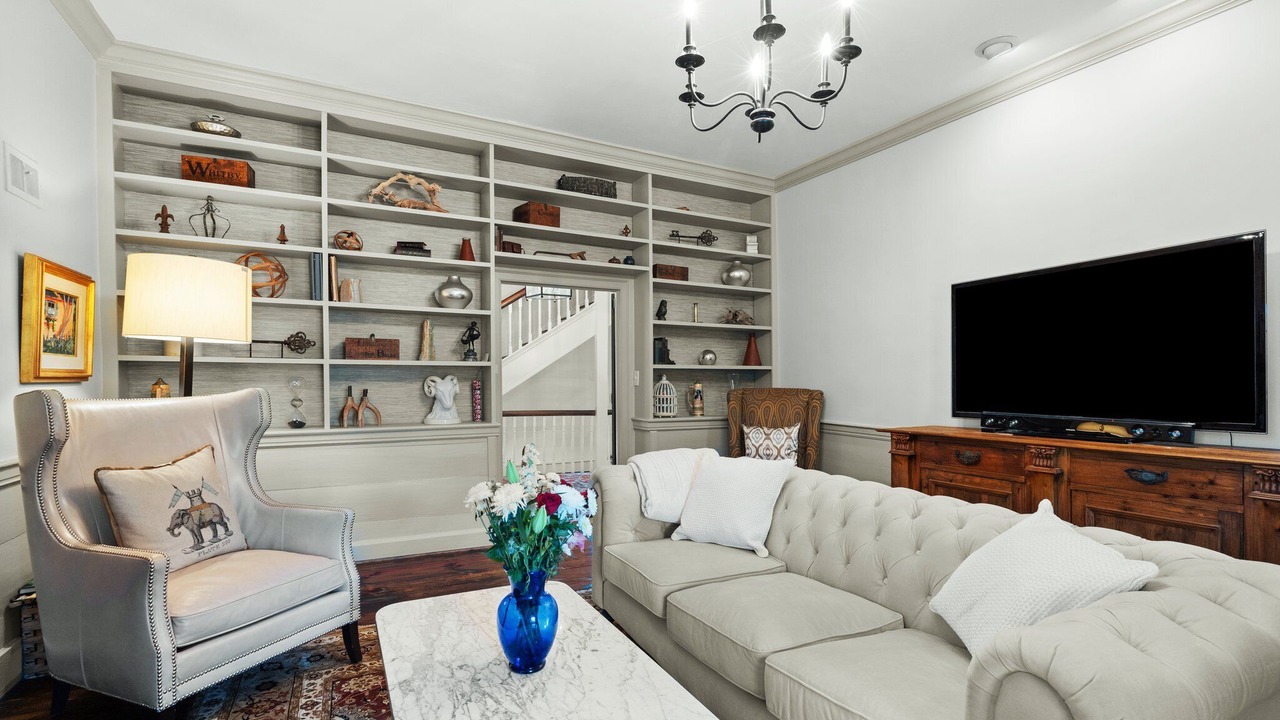 Photo of Livingroom in Chapel Hill