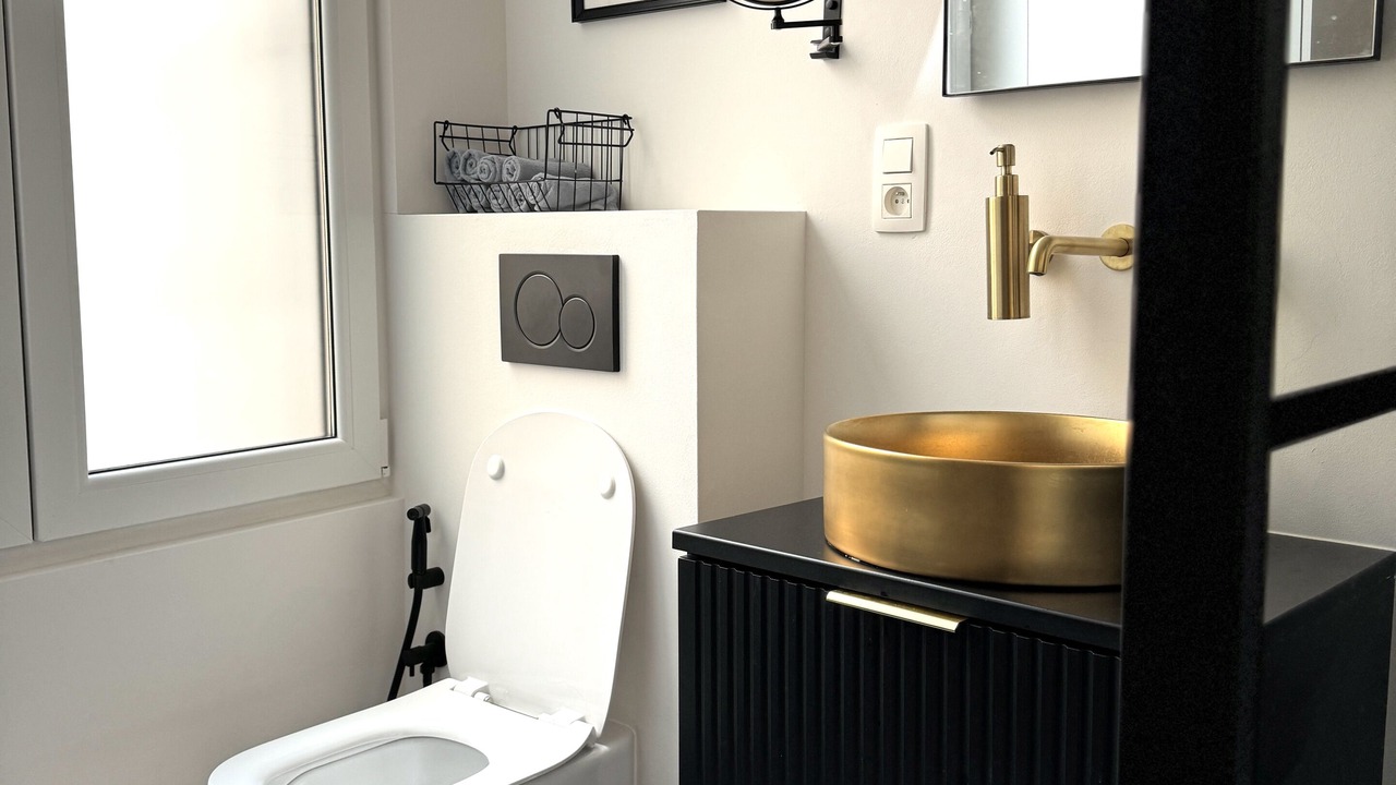 Photo of Bathroom in University District