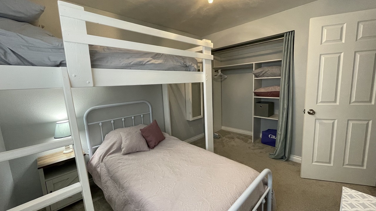 Photo of Bedroom in Eagle River