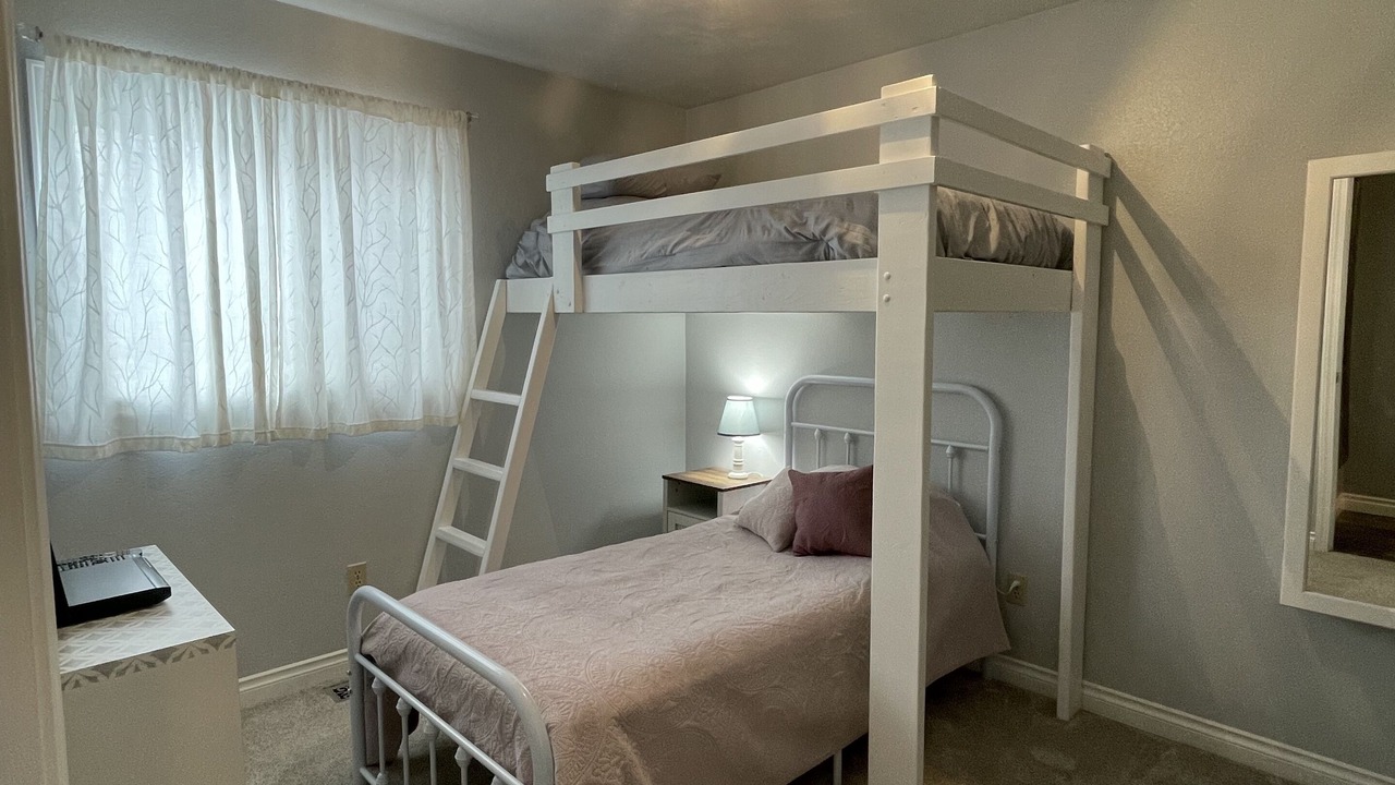Photo of Bedroom in Eagle River