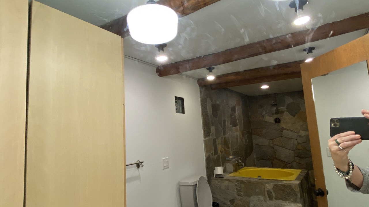 Photo of Bathroom in Harbour Pointe