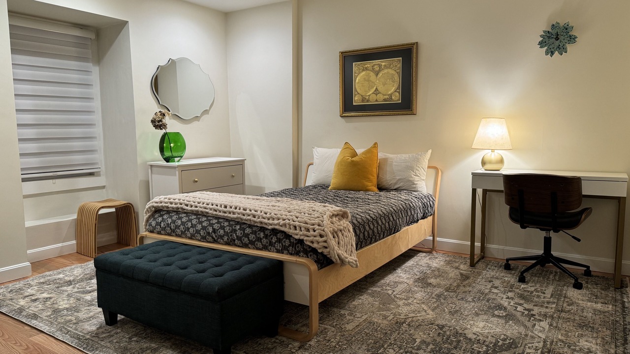 Photo of Bedroom in Newton Highlands