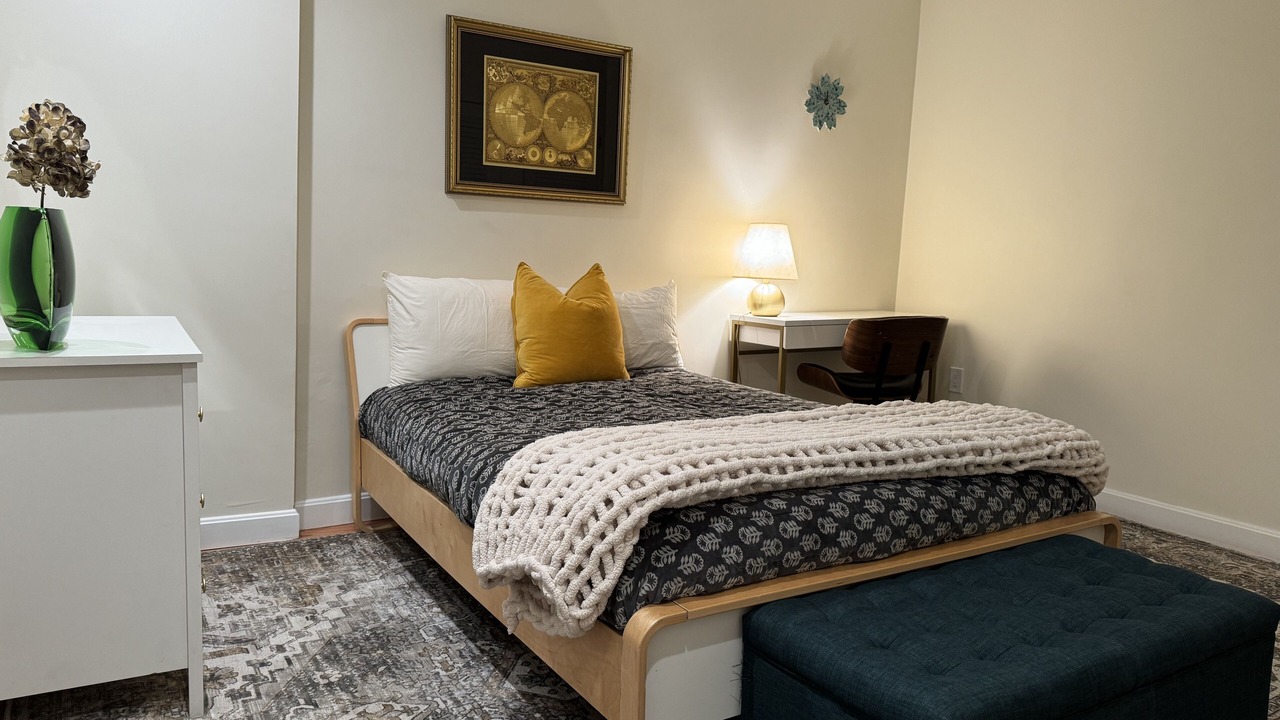 Photo of Bedroom in Newton Highlands