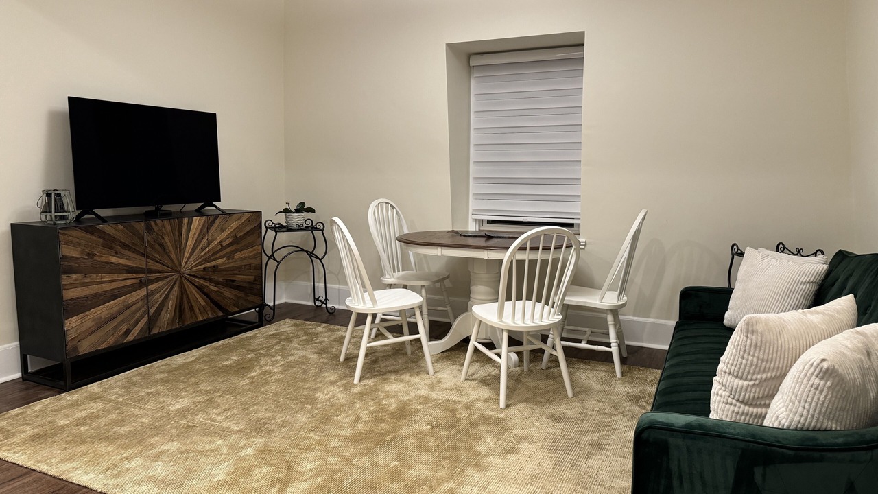 Photo of Livingroom in Newton Highlands