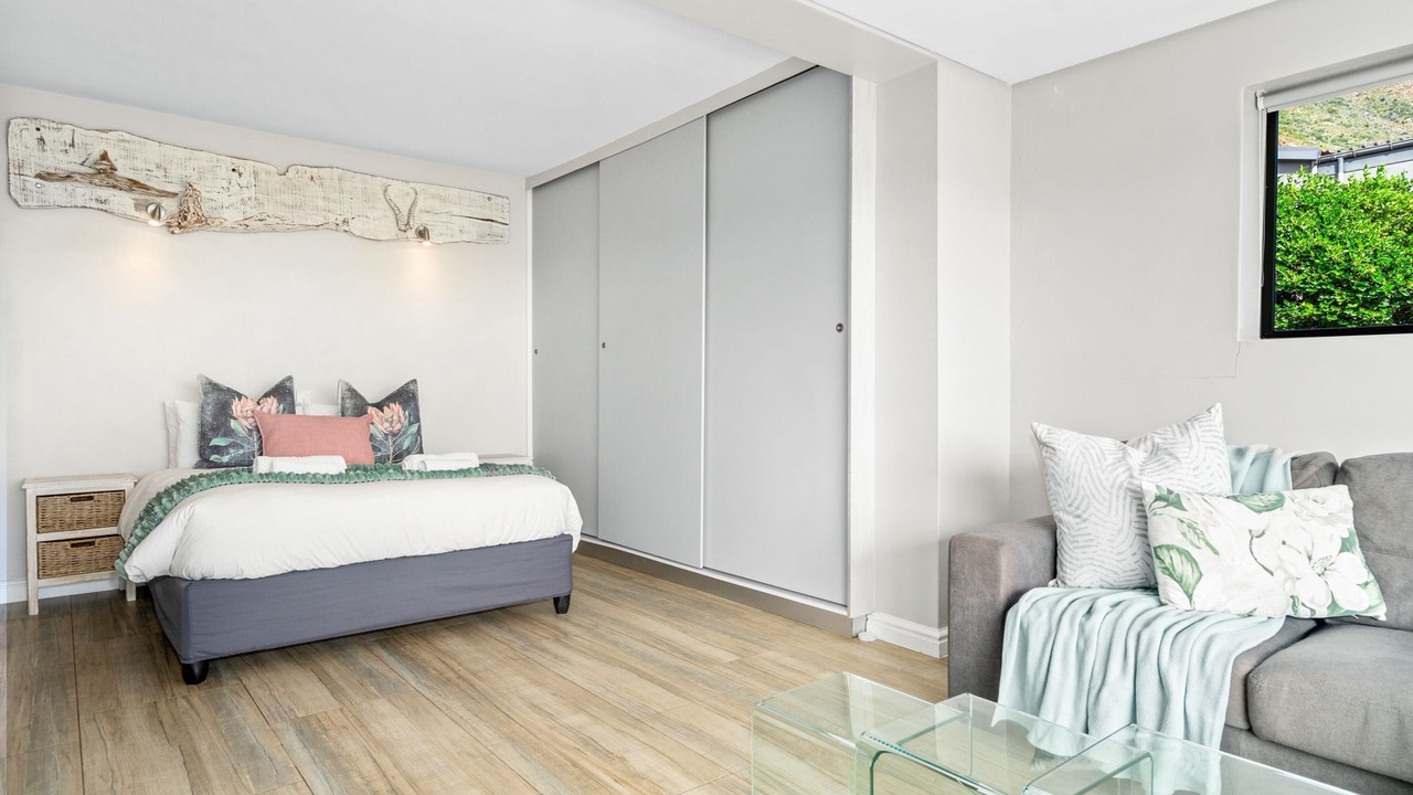 Photo of Bedroom in Mountainside