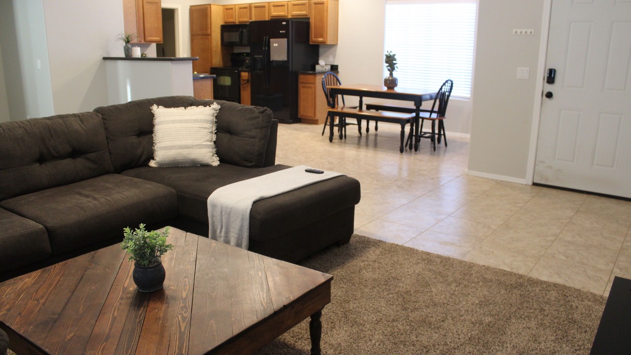 Photo of Livingroom in Arizona City