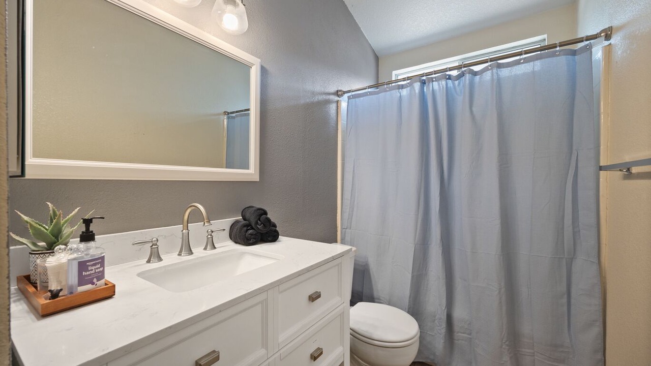 Photo of Bathroom in Southwestern Sacramento