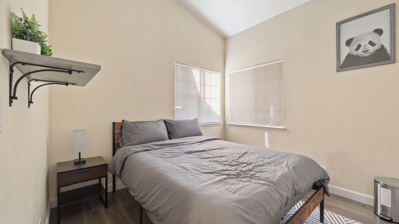 Photo of Bedroom in Southwestern Sacramento