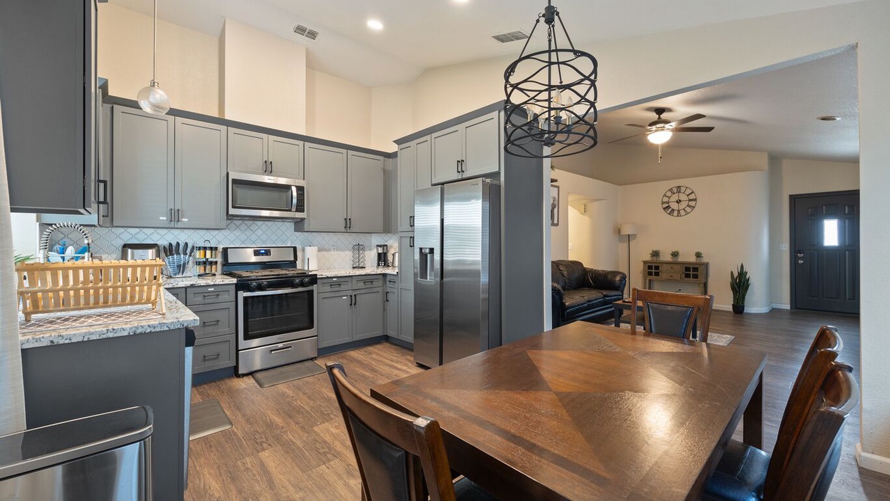 Photo of Kitchen in Southwestern Sacramento