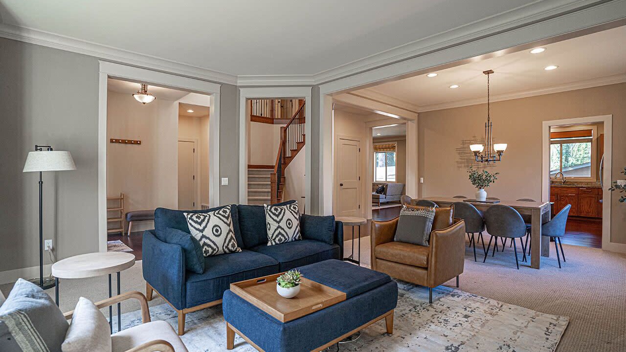 Photo of Livingroom in South Juanita