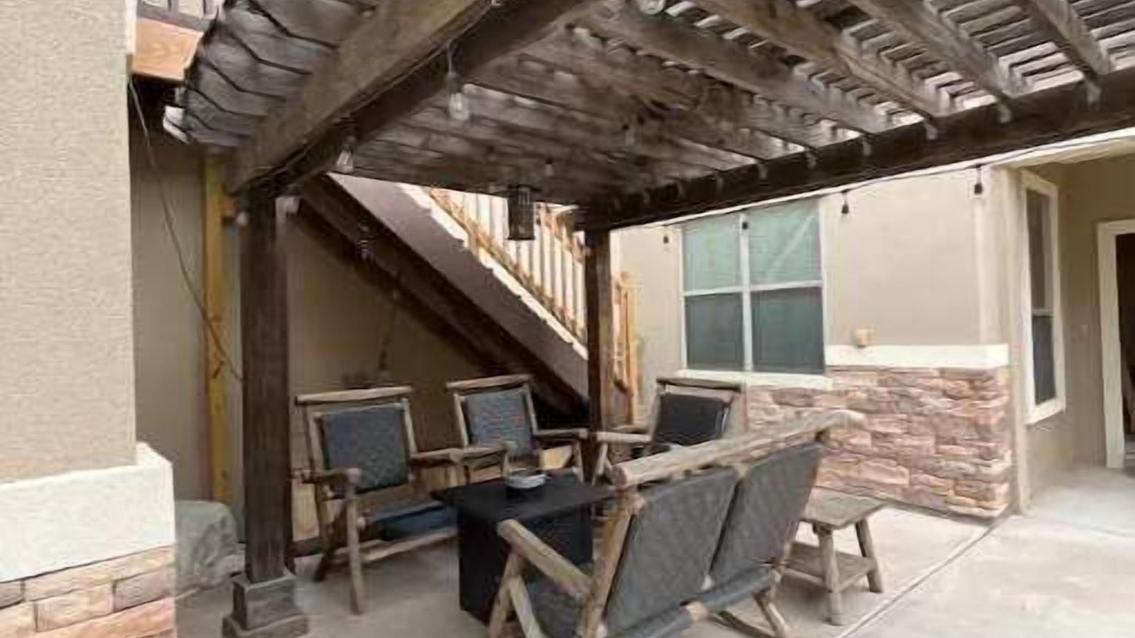 Photo of Patio Balcony in Mission
