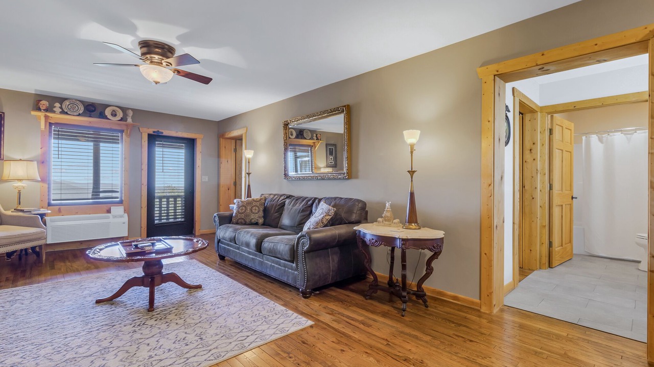 Photo of Livingroom in Stanardsville
