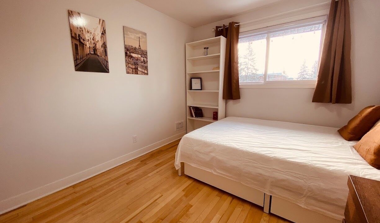 Photo of Bedroom in Ottawa Division