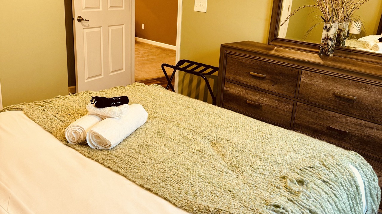 Photo of Bedroom in Oakley