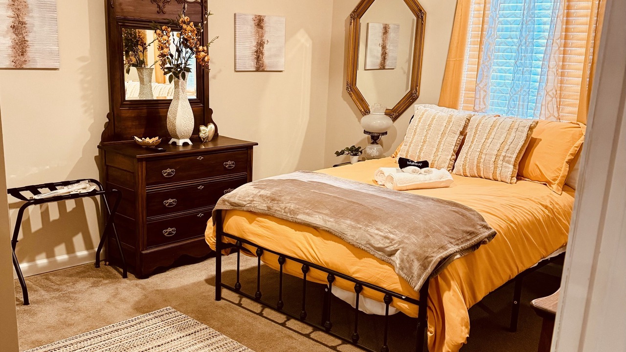 Photo of Bedroom in Oakley